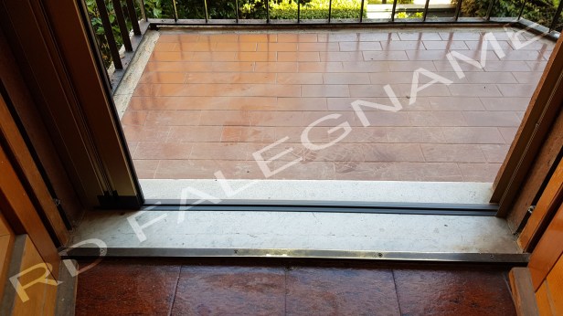 Senza guida inferiore